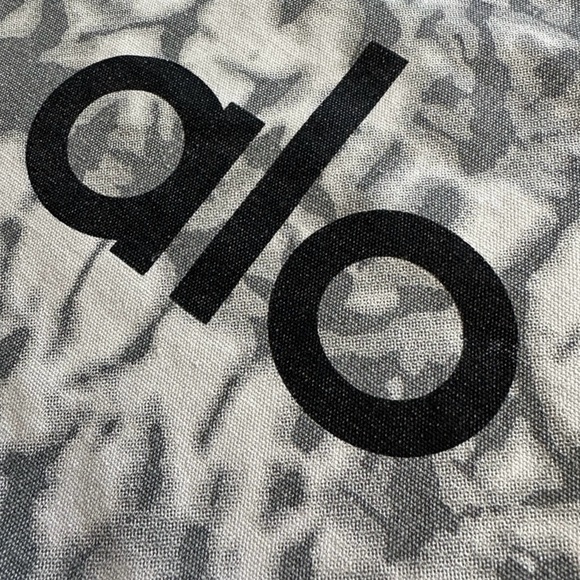 ALO YOGA Grey Tie-Dye Tote - Picture 8 of 9